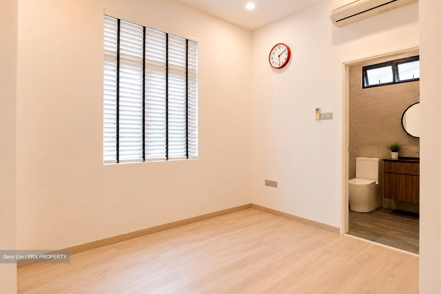 Boon Gardens (D19), Terrace #606234631